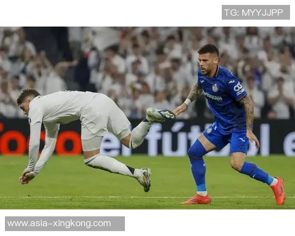 西甲联赛焦点战皇马迎战西班牙球队争夺胜利荣耀